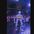 VIDEO Čovek ušao u ring da se bori sa robotom: Surov udarac "terminatora" rešio sve