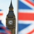 Ostavka britanskog poslanika zbog optužbi za dodirivanje muškaraca