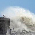 Јака олуја похарала Европу, има мртвих од Холандије до Италије: Ветар олујне јачине оставио милионе у мраку