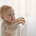 Kako na bebu stvarno utiče ako roditelji ignorišu njen plač