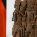Francuska i Nemačka istražuju poreklo afričkih predmeta u nacionalnim muzejima