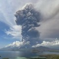 Erupcija vulkana u Indoneziji: Iz grotla se uzdizao stub pepela visok 10 kilometara, otkazani avionski letovi sa Balija