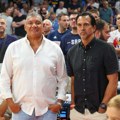 "Preleteo je okean kako bi se uverio..." Miško Ražnatović objavom zapalio internet: U centru pažnje su Nikola Jović i čuveni…