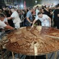 Najveća pljeskavica: Ove godine 90 kilograma, iduće “stotka“, obećavaju rekorderi