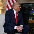 Tramp ratuje s medijima! Predsednik SAD najavio oduzimanje dozvola TV stanicama: "97 odsto TV mreža protiv mene, pa ipak sam…