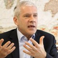 INTERVJU Boris Tadić: U falsifikovanju događaja 5. oktobra učestvuju nažalost i neki petooktobarci, kao „korisni idioti“ ove…