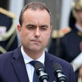 Francuska ponovo ostala bez vlade, premijer podneo ostavku posle manje od mesec dana