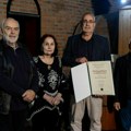 Priča koja ujedinjuje svet i čini ga manje bolnim i ranjivim mestom: Mihajlu Pantiću uručena Vinska nagrada za književnost