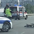 Poginuo muškarac na Novom Beogradu: Kamion naleteo na biciklistu, hitna pomoć konstatovala smrt (Foto)