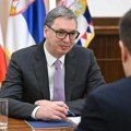Vučić: Odluka o NIS-u biće doneta sledeće nedelje, neki hoće da ucenjuju