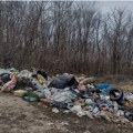 Čitalac upozorava: Divlje deponije u Šušnjaru i Stubici rastu dok se na odvoz čeka mesecima