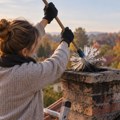Ljudi korom od krompira čiste dimnjak od čađi bolje nego odžačar: Za provereni trik treba vam još i jedan sastojak iz kuhinje…