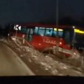 Neseća kod Obrenovca: Autobus sleteo sa puta kod Stublina! Video
