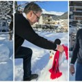 Vučić napravio najlepšeg Sneška u Davosu "Ovo mi je treći u životu, morao sam da ispunim sinu želju!" (VIDEO)