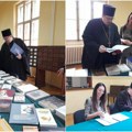 Pokrajinski sekretarijat za kulturu darivao knjige karlovačkoj bogosloviji Dvesta naslova za 230 godina škole