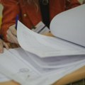 Lokalni izbori: Ko se bori za odbornička mesta u gradovima i opštinama u Srbiji