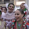 Neverovatan spektakl Ovaj grad postaje planeta u malom stižu folkloraši iz svih delova sveta na Etno-fest u gradu na Moravi…