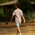 Mališan (12) iz Novog Sada neobičnim oglasom oduševio sugrađane: "Blago majci koja ga je rodila" (foto)