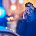 Sreća u nesreći! Radnici skidali znak za pešake, pa se rutinski posao umalo završio kobno