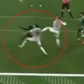 Ovo je najčudnija asistencija u istoriji fudbala i to na meču Bundeslige: Kakav potez za pobedu u 94. minutu