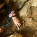 Da li su neandertalci izvodili stomatološke zahvate? Pogledajte šta su Rusi otkrili u jednoj sibirskoj pećini