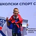 Viktor Kostić na tronu – Prvo mesto na Republičkom školskom takmičenju u atletici