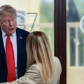„Ne, hvala!“: Tramp tvrdi da Melonijeva želi opet da bude prijatelj Amerike