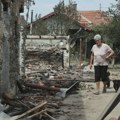Godinu dana od požara, meštani Dubova i dalje čekaju obećanu Vučićevu pomoć