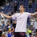 Zverev odservirao preokret u prvom kolu Ju-Es opena