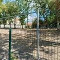 SNS se pohvalio srušenim barakama ljudi na Voždovcu, pa se slikali sa lažnim „srećnim stanovnicima“ naselja