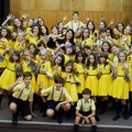 Kolibri planeta slavi 60 leta: Najlepše pesme za decu na budvanskoj sceni Između crkava
