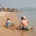 Dečak vrištao da će umreti - odmor na Mediteranu postao pakao! Ubola ga otrovna neman iz mora, imao jezive opekotine