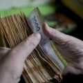 Argentina zbog inflacije štampa novčanicu od 10.000 pezosa koja vredi 10 dolara