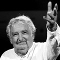 Preminuo je Hose Muhika: Vozio je svoju vremešnu „bubu“, bio najsiromašniji predsednik na svetu, u Srbiji ga ugostili…