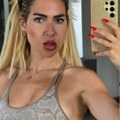 "Vrelo vrelije, a majka sam maloletnog deteta i biće ih još": Jovana Jeremić u šortsu koji je kraći i od bokserica…