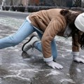Шта одмах да урадите ако паднете на лед? Грешку у првом минуту многи плаћају дужим опоравком