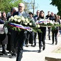 Mesarović i Vučević položili vence u Duboni povodom treće godišnjice masovnog ubistva