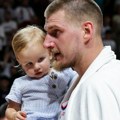 Otkriveno zašto Jokić nije potpisao sa Denverom ovog leta - razlog je istorijski VIDEO