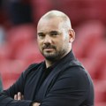 Legenda prodaje skupocene predmete iz bogate karijere: "Tužno, izgleda da je dotakao dno"