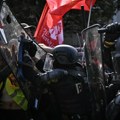 Upravo je eskaliralo; Totalni haos u Francuskoj: Učenik sačmarom pucao na direktora i nastavnika VIDEO