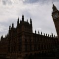 Nezaposlenost u Britaniji pala na 4,7 odsto, ali opada i broj slobodnih radnih mesta