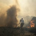 Srušio se kanader tokom gašenja požara u Grčkoj Nestao sa radara, helikopter kruži iznad mesta nesreće