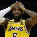 NBA pravilo protiv "flopera": Nesportska tehnička greška za prekomerno mlataranje udovima