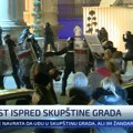 Policija rasterala demonstrante: Uhapšeni studenti, „ubačeni elemnti“ kamenicama na skupštinu grada