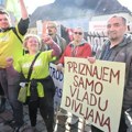 Srpski muzičar ikona hrvatskog protesta Protiv HDZ-a i plakat s ovim imenom (foto)
