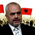 Grci, evo vam ih Albanci u centru Atine: Edi Rama na predizbornom skupu (video)