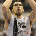 Džejms Naneli šokiran posle vesti o smrti bivšeg igrača Partizana: Evo kako se oprostio od njega