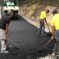 Obustava saobraćaja na deonici puta Sastavci – Brusnik zbog asfaltiranja