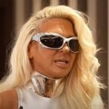 Jelena Karleuša besno poručuje: Zaslužila si da obrišem pod sa tobom! (FOTO)