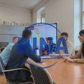 Fenomenalan izum užičkih gimnazijalaca: Petoro učenika osmislilo uređaj koji prevodi znakovni jezik, predstavljaće Srbiju na…